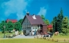 H0 - Rodinn� dom s bocian�m hniezdom